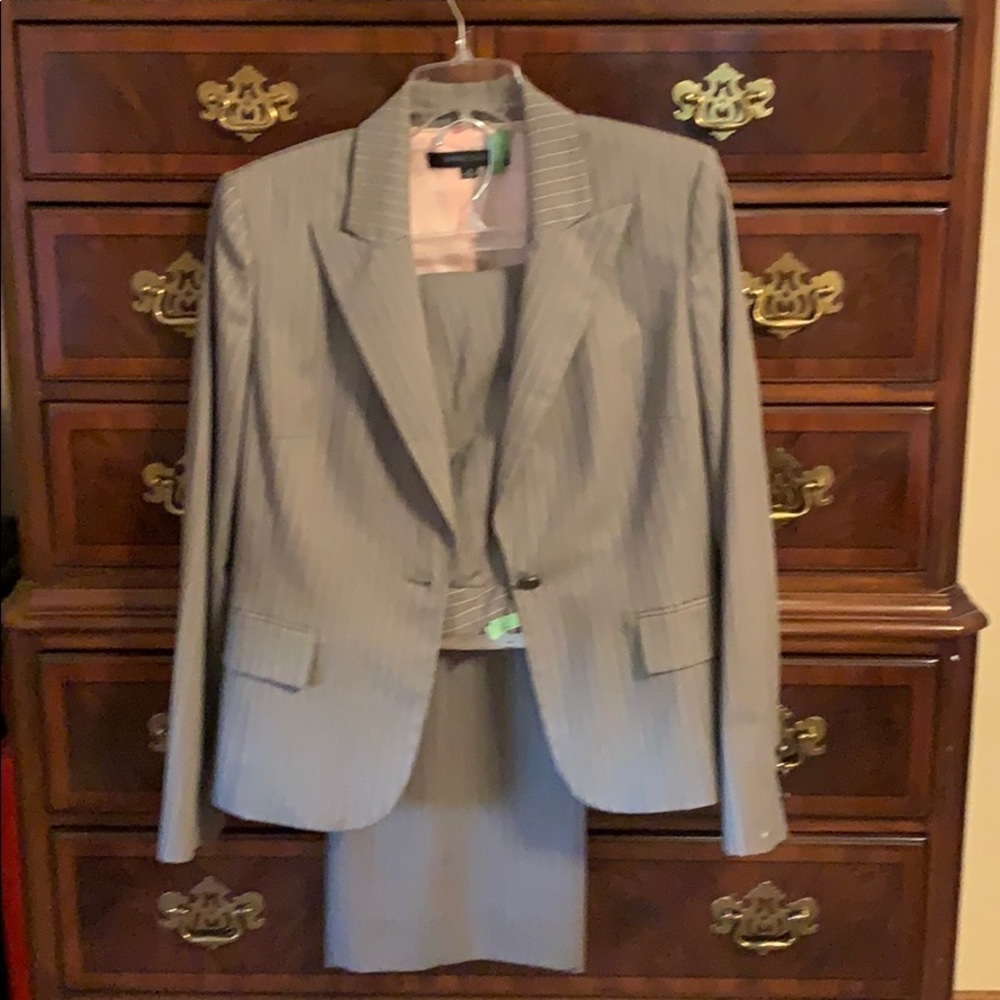 Ann Klein Suite